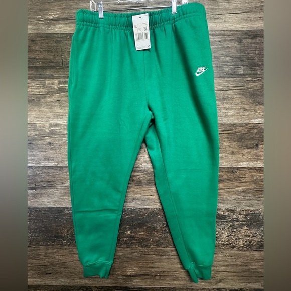 Nike Green Malachite Club Fleece Mens Jogger Sweatpants NWT - Picture 4 of 8